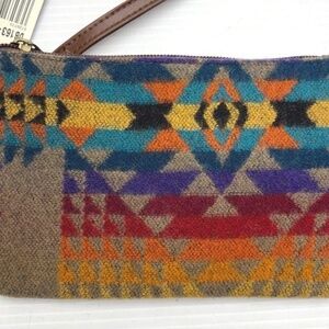 Pendleton Wool Aztec Wristlet nwt